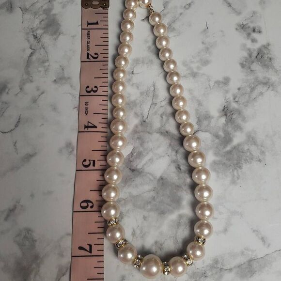 Pearls with Studded Diamonds Necklace - Picture 6 of 15